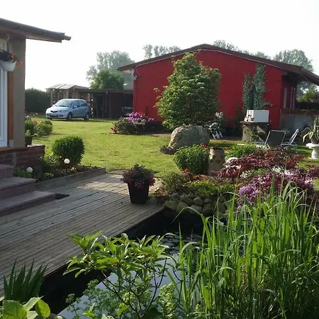 Storchenweg 度假居 Mahlzow